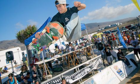 Skateboard Famara - Photo © Sven Grossenbacher